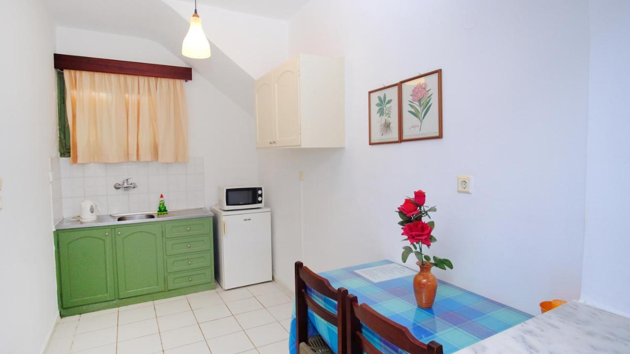 Keti Apartments Adelianos Kampos Eksteriør billede